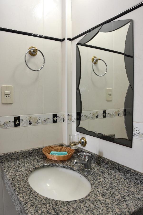 Hotel Arthur Shambala Encarnación Екстериор снимка